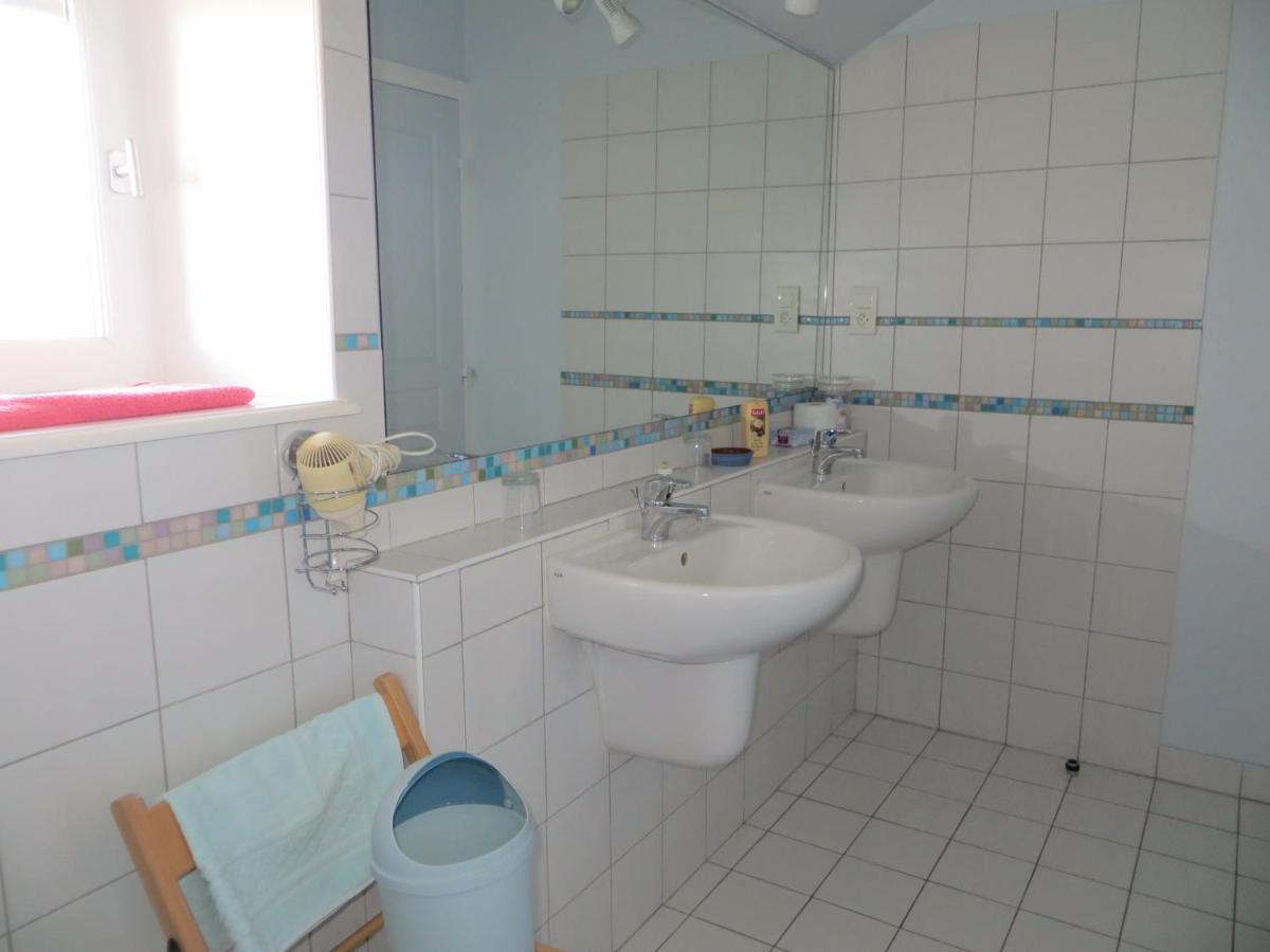 La Vache Sur Le Toit Bed & Breakfast Montagny  Dış mekan fotoğraf